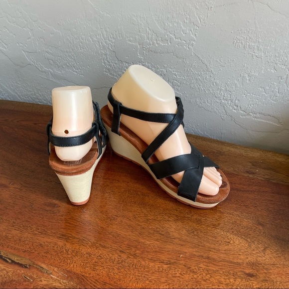 Wolky‎ Black and Brown Leather Wedge Size: 6 (37) - Picture 6 of 8